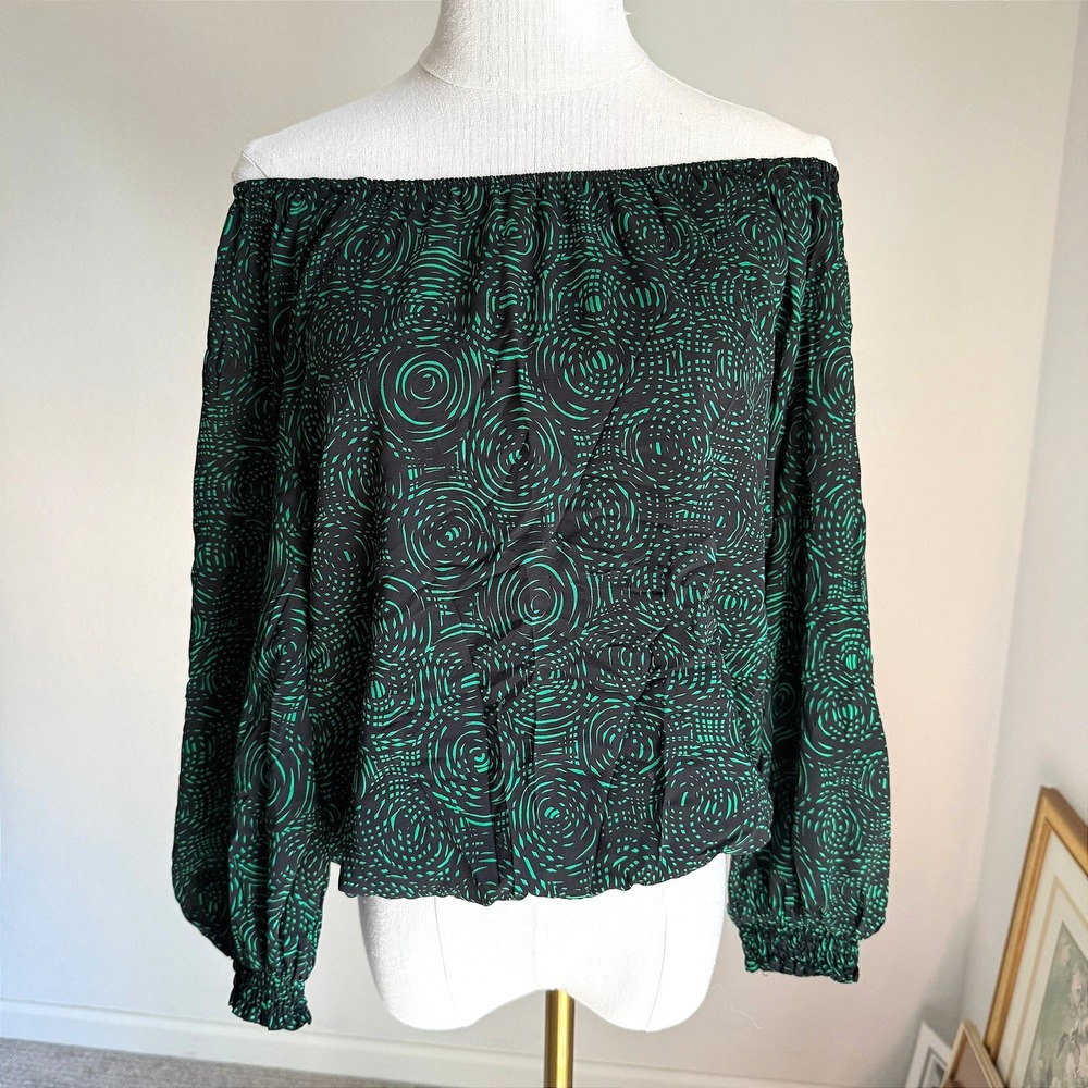 Alice + Olivia Silk Off Shoulder Top Green Black Print Blouse Whimsygoth Fairy